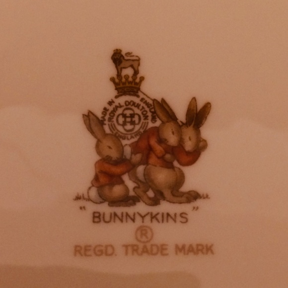 FIRM: NEW Vintage, BUNNYKINS, children's serving set never used - Picture 10 of 10